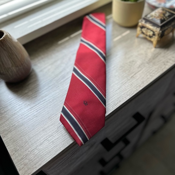 NWT CHRISTIAN DIOR MENS TIE.SIZE APROX.  52”.STRIPED DARK BLUE - Picture 3 of 6